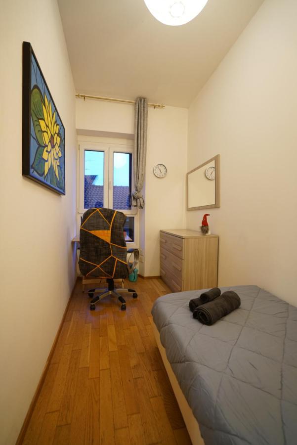 Apartament Fast Wifi E Netflix -- Centro Di Rho Vicino Stazione Zewnętrze zdjęcie