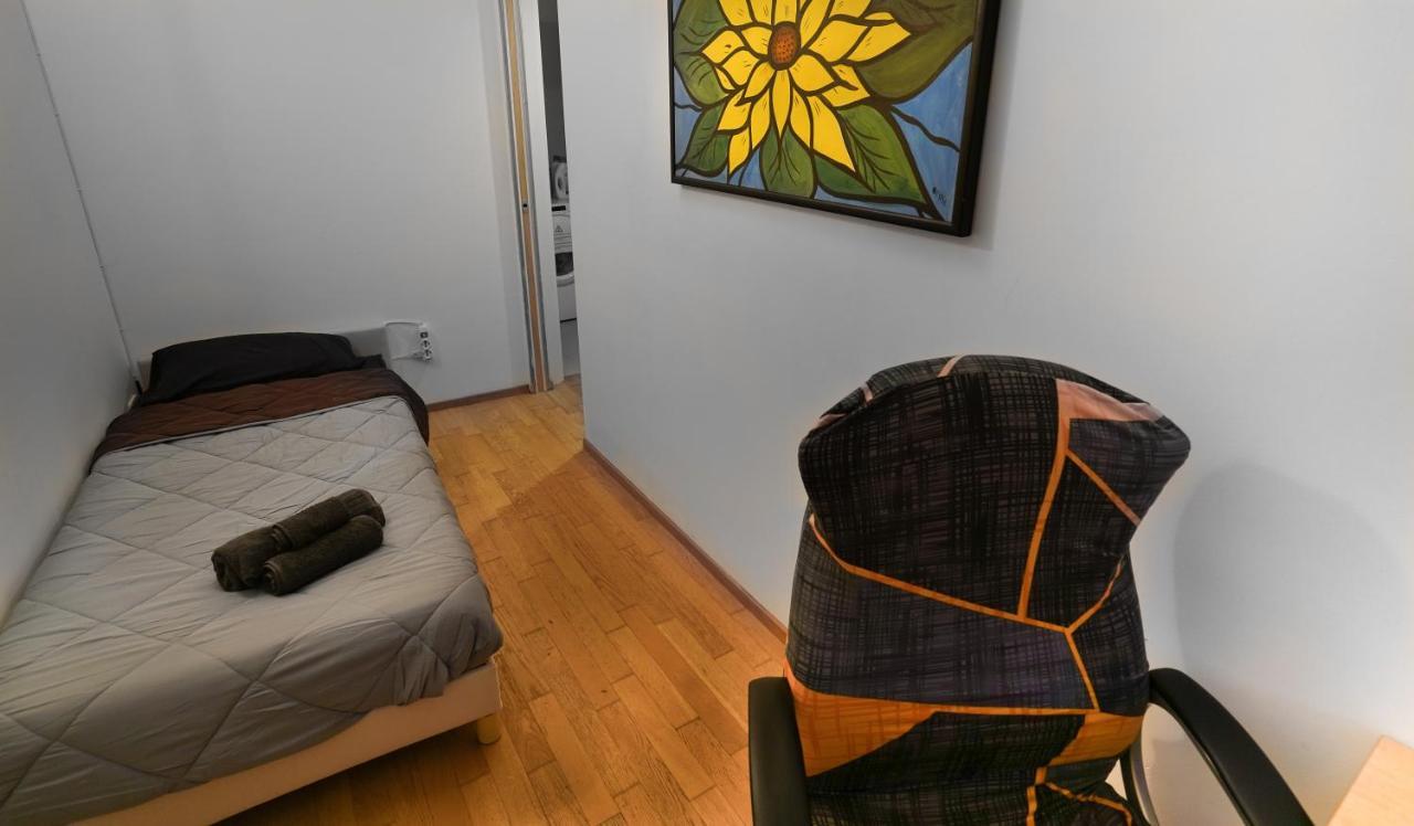 Apartament Fast Wifi E Netflix -- Centro Di Rho Vicino Stazione Zewnętrze zdjęcie
